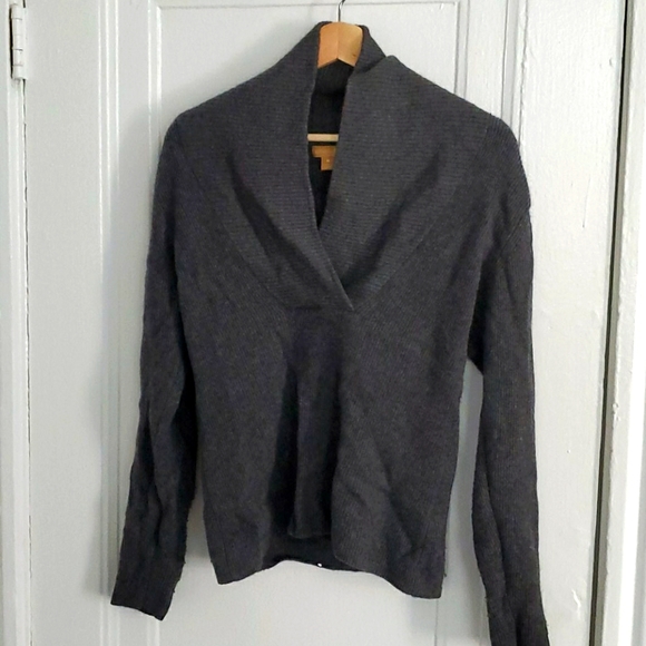 Perfect condition charcoal cashmere sweater - Picture 3 of 8